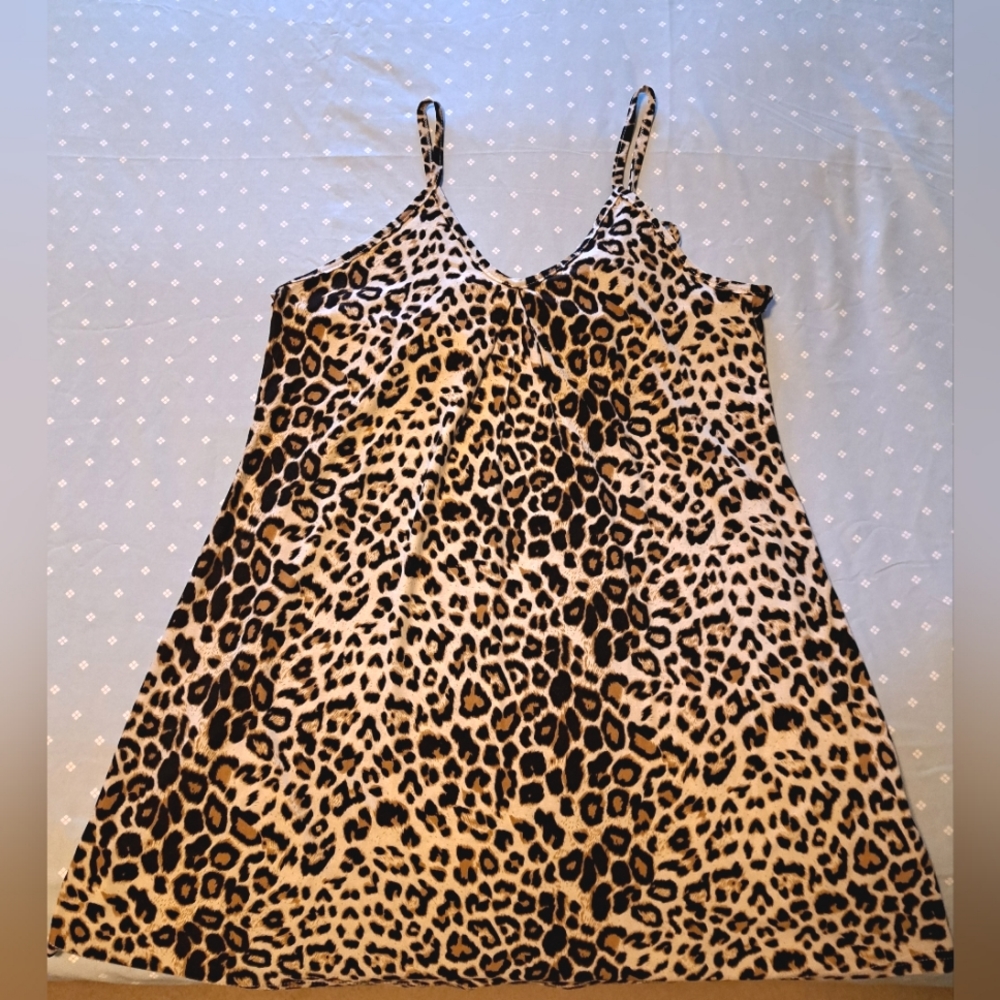 AVIIER leopard 🐆 print NIGHTGOWN nightie SIZE small